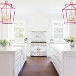 Непреходната визия на кухня в бяло и златисто Непреходната визия на кухня в бяло и златисто