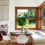 70 Идеи за трапезен кът в кухнята Кухненски ъгъл до прозореца