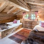 Таванска спалня в хижа