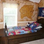 Детска стая с пиратско легло