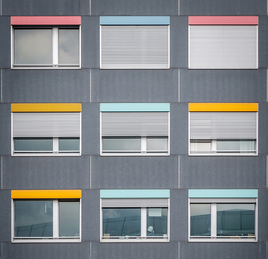 Подготовка на дома за зимата: Как да задържим топлината вътре за по-дълго? Външни ролетни щори