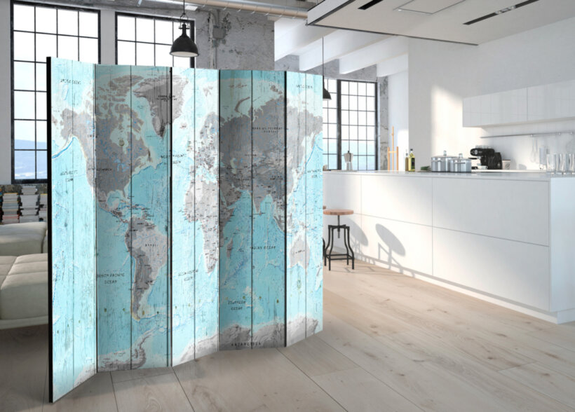 Петкрилен параван за стая с карта на земното кълбо Wooden Travels