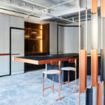 Тенденции в кухненския дизайн Тенденции в кухненския дизайн: Мед и месинг, съчетани с черни акценти в кухнята