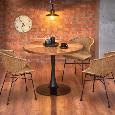 Трапезен стол с кръгъл дървен плот и метална основа    интериор