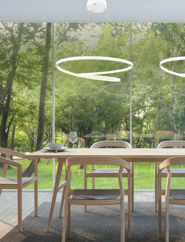 Бял LED пендел с модерен дизайн Launceston - интериор