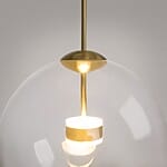 Модерен LED пендел със стъклена сфера Cometa - снимка отблизо