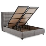 Тапицирано легло с дамаска в сив цвят детайли