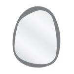 Стенно огледало с дървена основа